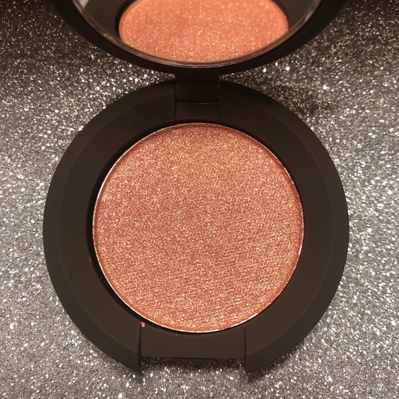 BECCA Other - BNIB! BECCA Shimmering Skin Perfector Rose Gold
